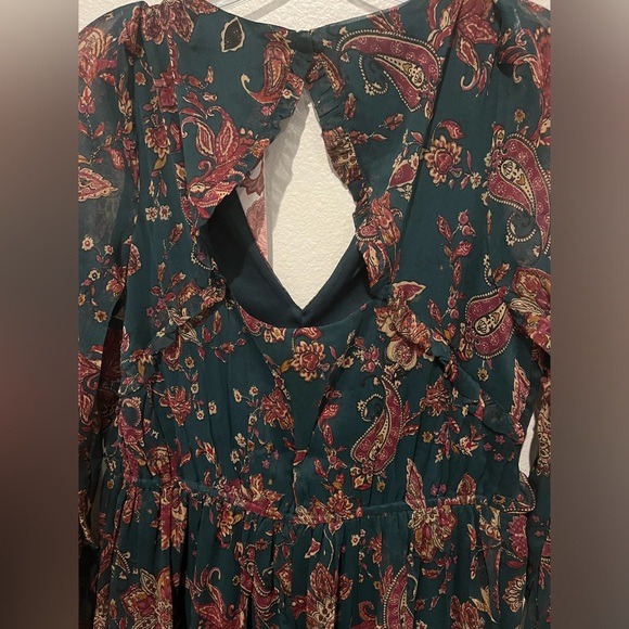 RUN THE WORLD PINE PAISLEY EMPIRE WAIST MIDI DRESS - Picture 12 of 13